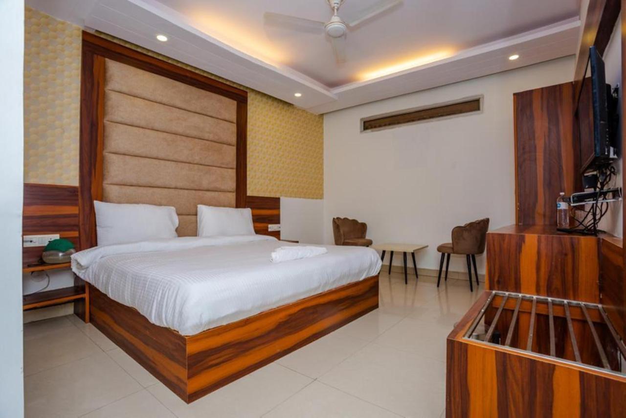 Hotel Doon Dehradun Extérieur photo