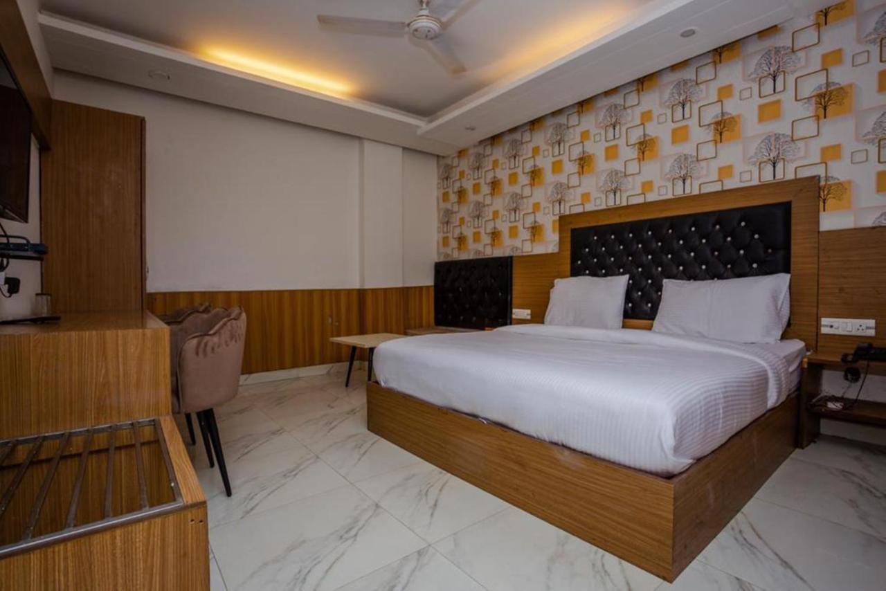 Hotel Doon Dehradun Extérieur photo