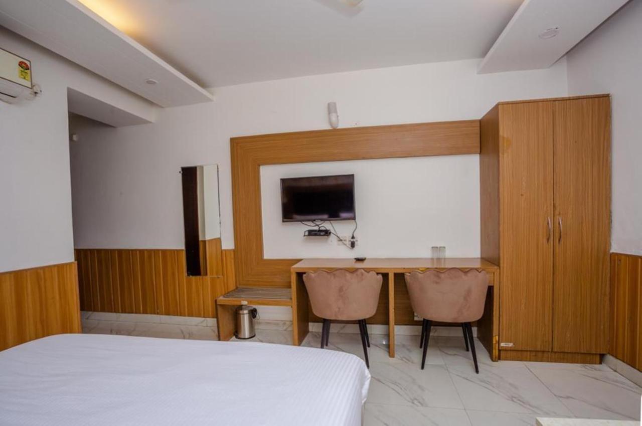Hotel Doon Dehradun Extérieur photo